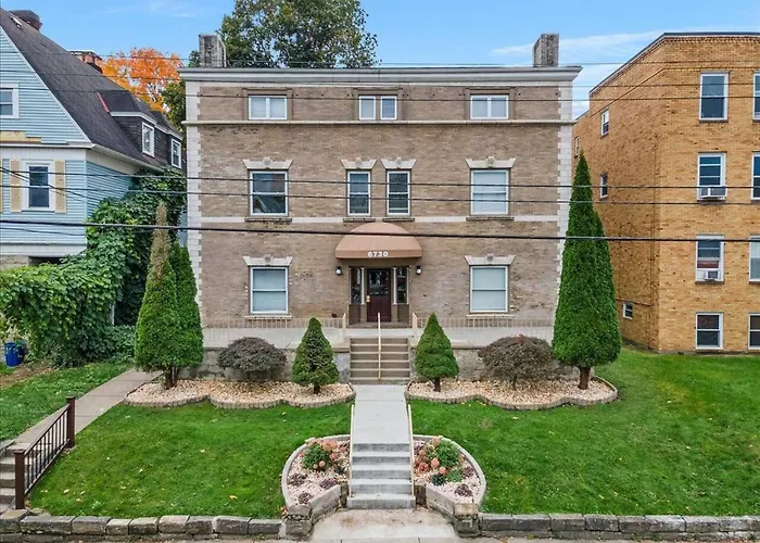 Modern W/netflix-close To Dining, Shopping * Pittsburgh