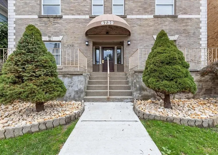 Modern W/netflix-close To Dining, Shopping * Pittsburgh